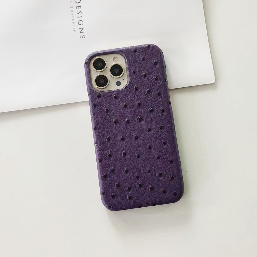 Faux Leather Hard Phone Case With Ostrich Pattern - Image 3