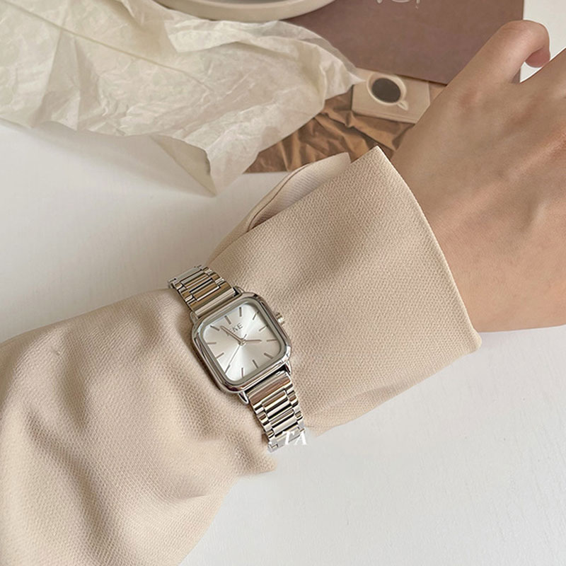 Cool Style All-matching Graceful Retro High Sense Fashion Simple Quartz Watch - Image 4