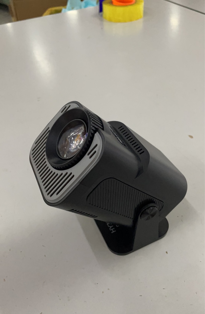 Personality Projector Household Outdoor Portable - Image 3
